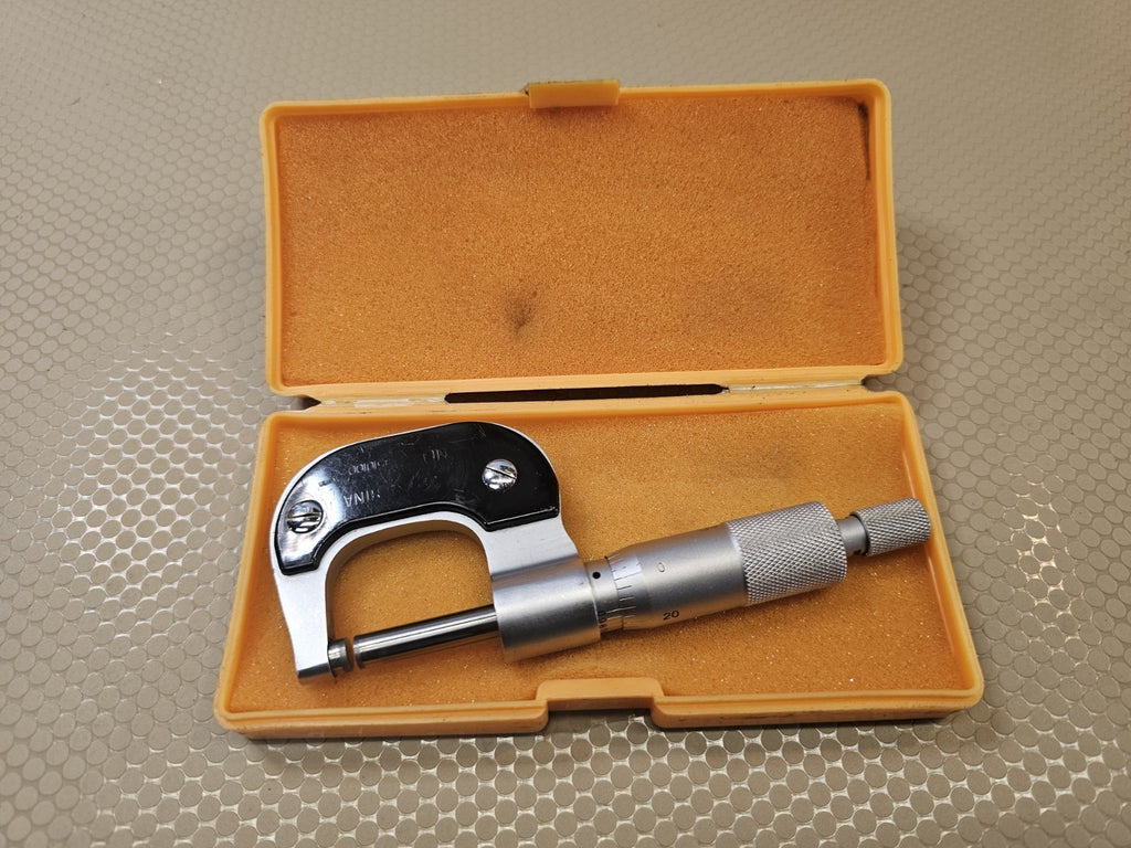 PRECISION MACHINISTS 0-1" OUTSIDE MICROMETER .0001" Grad.  CHUAN
