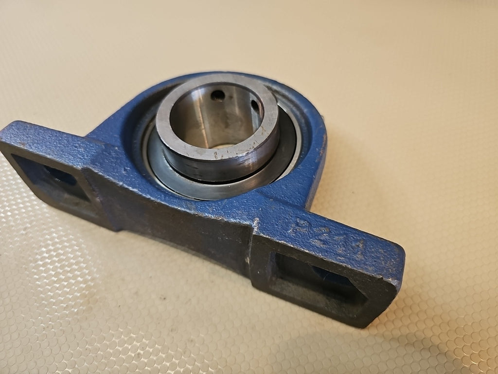 QTY 1 Peer Pillow Block Bearing P211 UC211-32 2" Bore LIGHT USE & Smooth Bearing