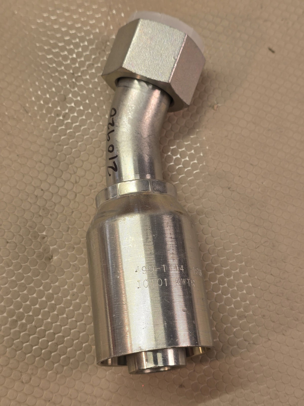 499-1144-16XM Hydraulic Hose Crimp Fitting 45 Deg Female Swivel -16 1" JIC