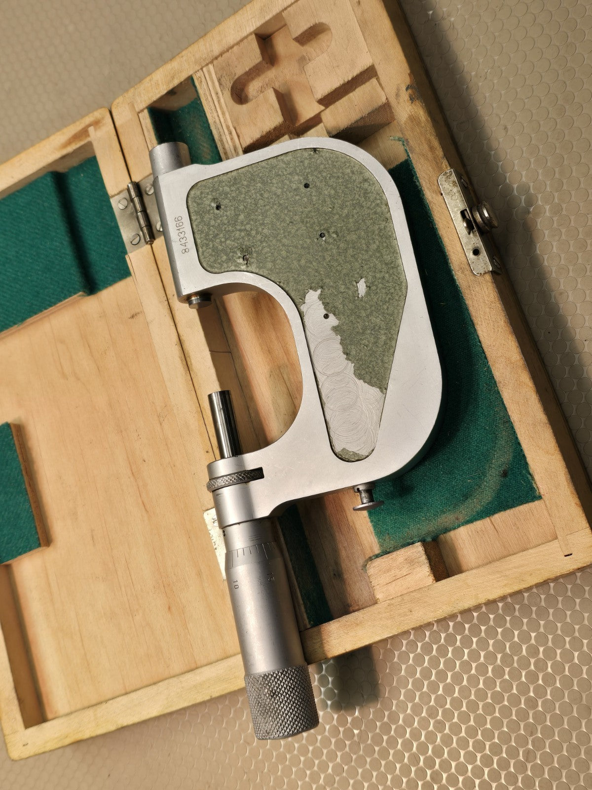 VIS Poland 1-2” Indicating Micrometer .0001” In Wood Box NICE
