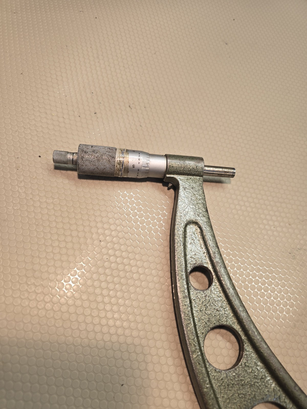 Mitutoyo No. 104-152 12-16" .001" Outside Mechanical Micrometer