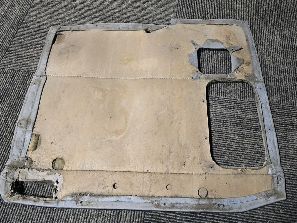 Kenworth OEM! Truck Interior Door Panel Gray Vinyl Pleated Carpet 1999 KW Logo