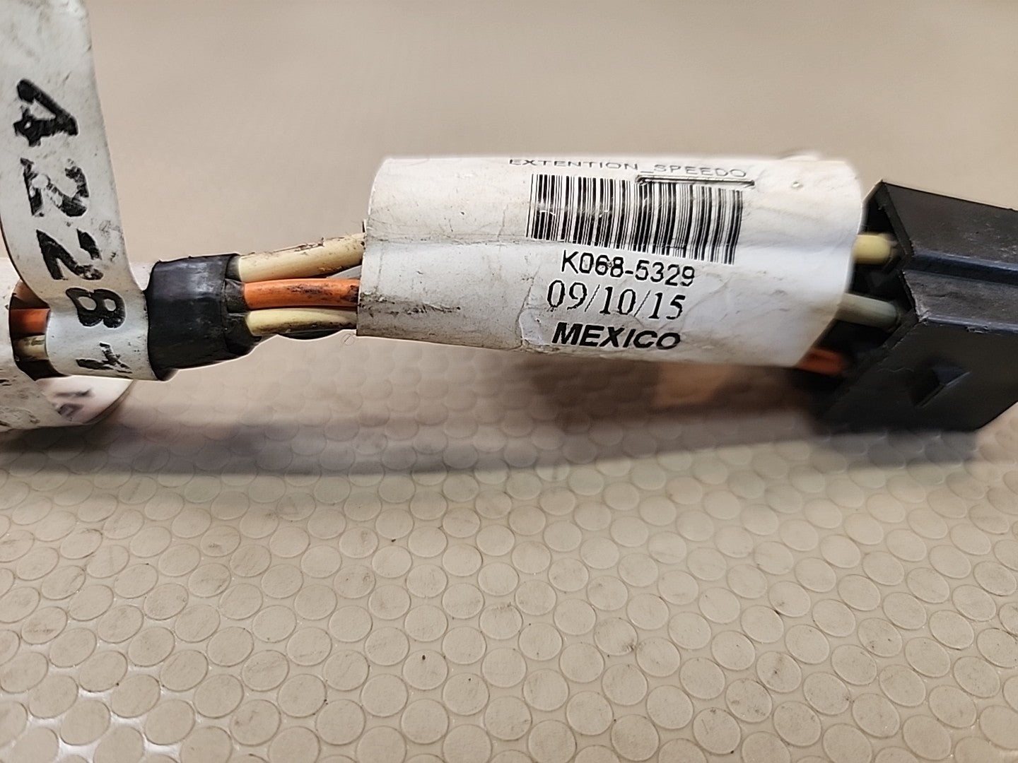 PACCAR K068-5329 Speedometer Extension Harness Cable Kenworth Peterbilt OEM