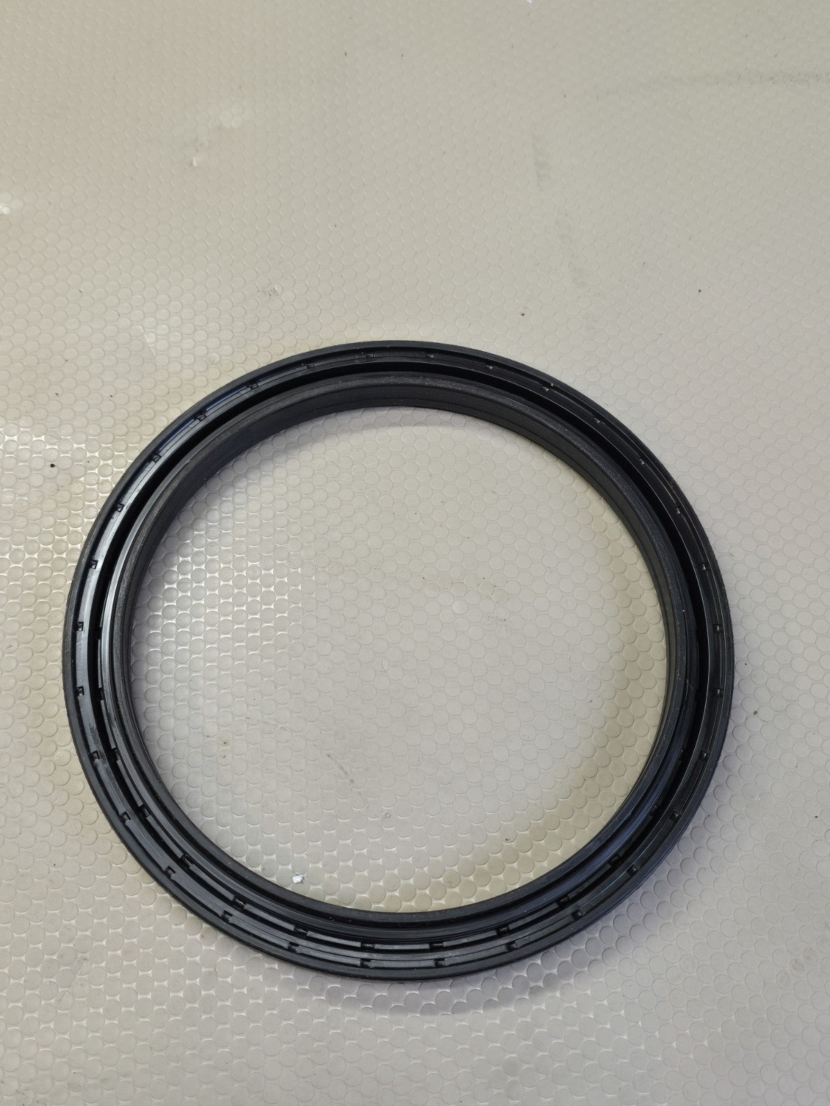 145*175*14.5/15.5 Wheel Hub Oil Seal Engine Parts Seal Cylinder Seal Cassette 