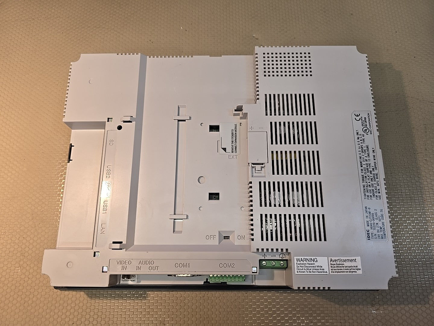 Idec HG4G-CJT22MF-B Touchscreen Operator Interface 24Vdc 27W Class2 (8.5.5)