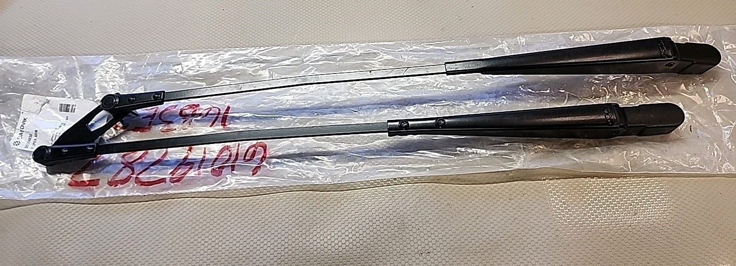 OSLV Windshield wiper arms. 10x3 O.S.L.V. New. Made in Italy Pantograph 