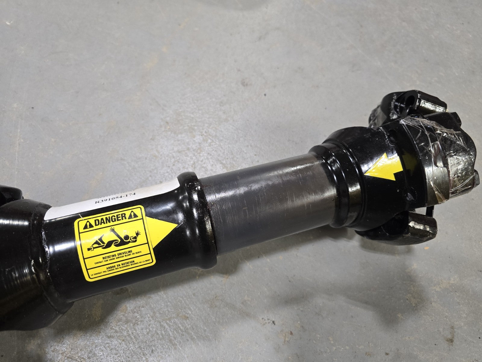 NEW OEM Komatsu CARDAN SHAFT R391054-174 LT-270 Joy Global MINING RIG