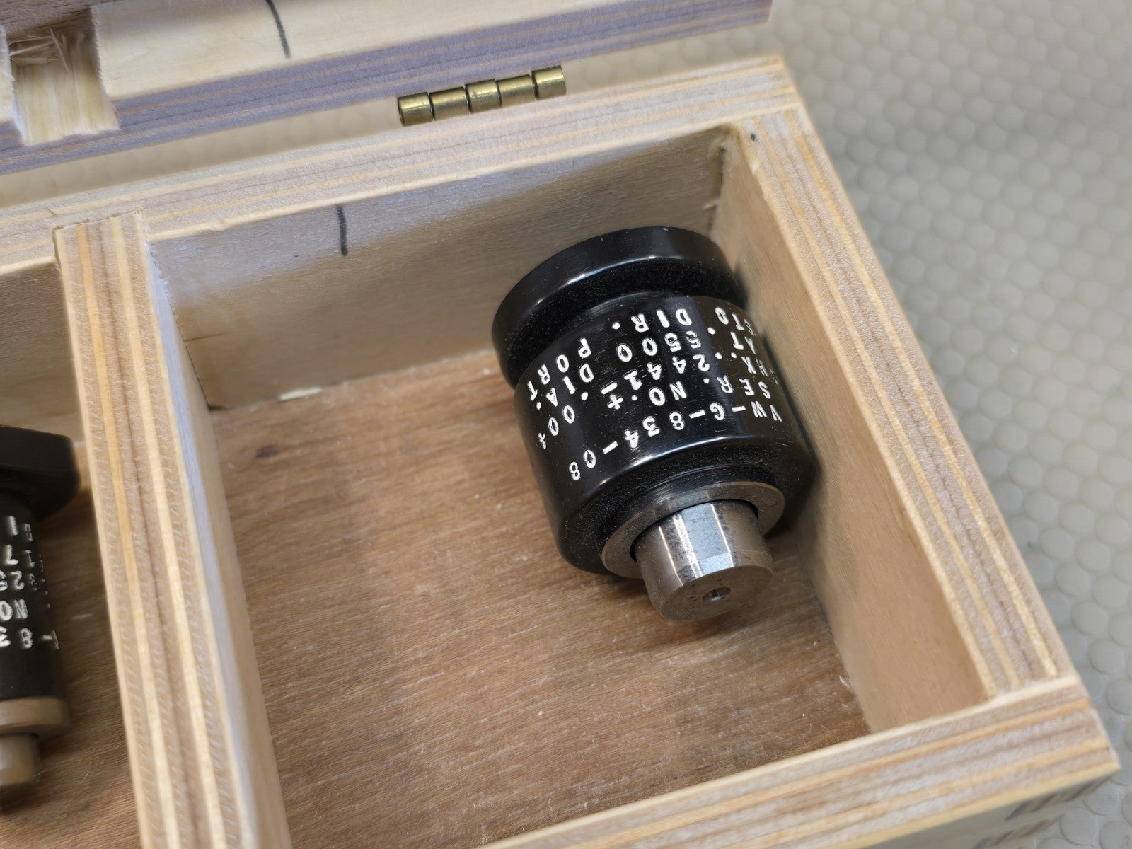 Educated FLUSH PIN GAGE For Dow Gage or Tacomp Stub Set In Wooden Box