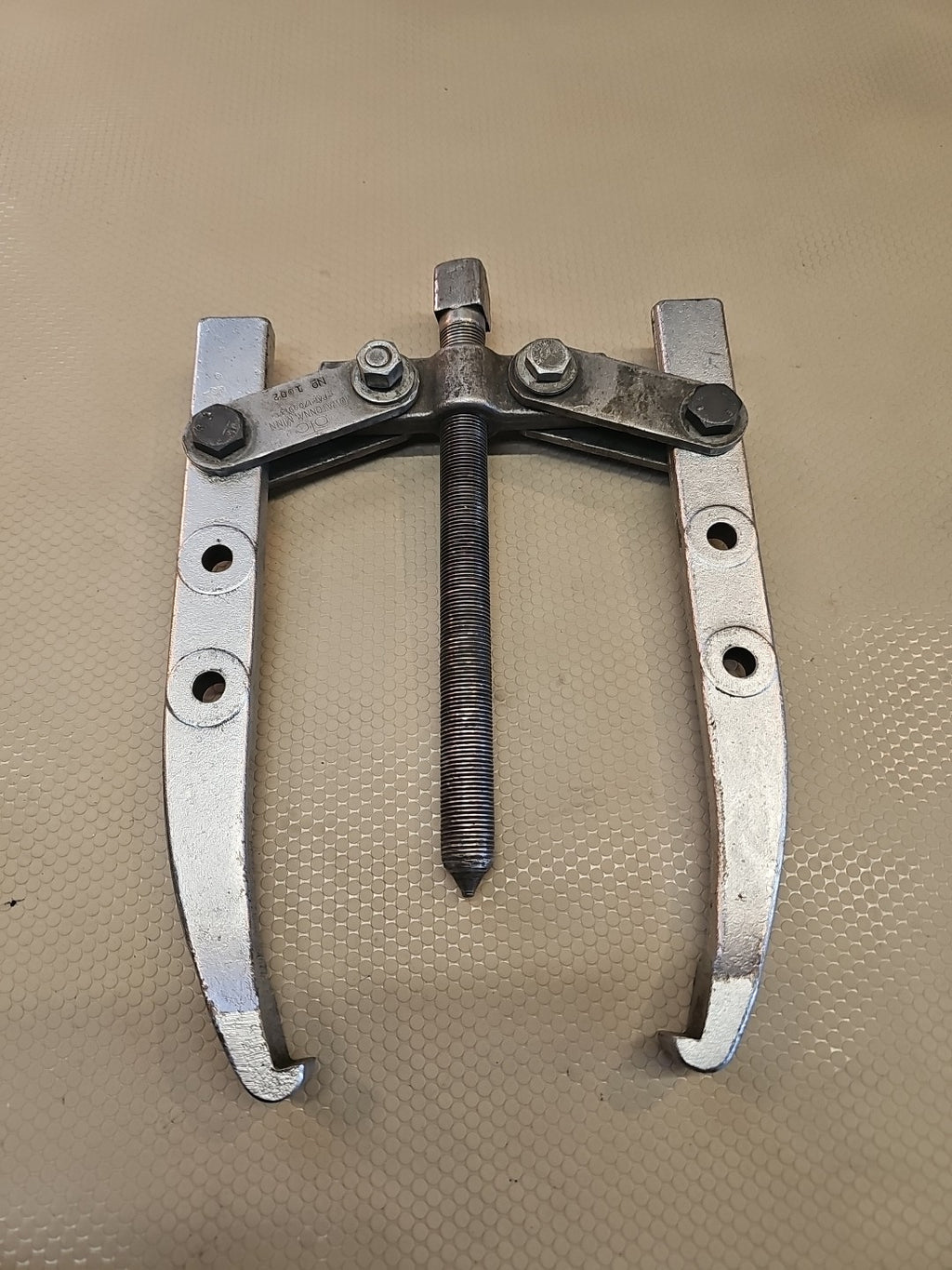 Vintage OTC Owantonna Tool Co Reversible Gear Puller No. 1002-L | Made In USA 