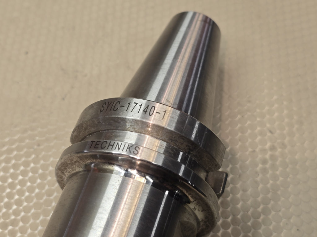 Techniks SYIC-17140-1, BT40 ,  End Mill Holder
