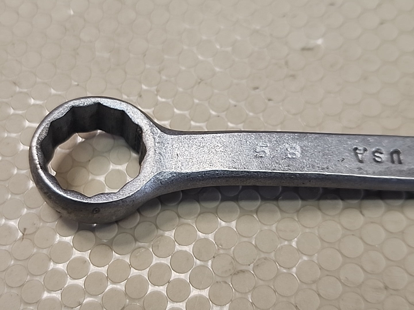 Cornwell Tools USA BW9, 9/16" x 5/8" SAE Offset Short Box Wrench 12 Point Matte