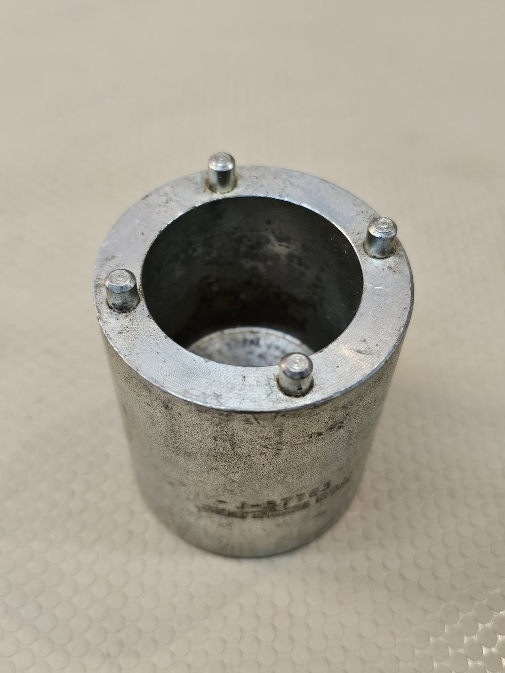 Kent Moore J-37763 Wheel Bearing Nut Remover Tracker Sidekick Grand Vitara