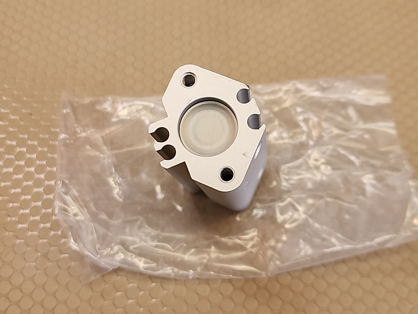 SMC CDQ2A16-20DZ Compact Cylinder