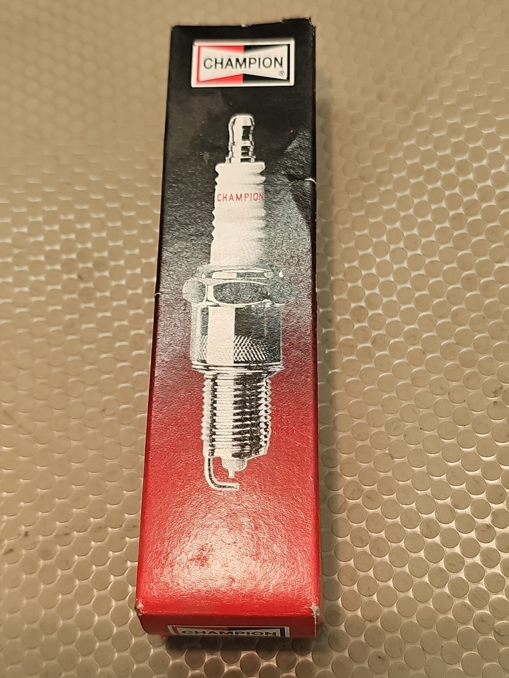 Champion 200 RW80N SPARK PLUGS  NOS  NEW  Copper Plus