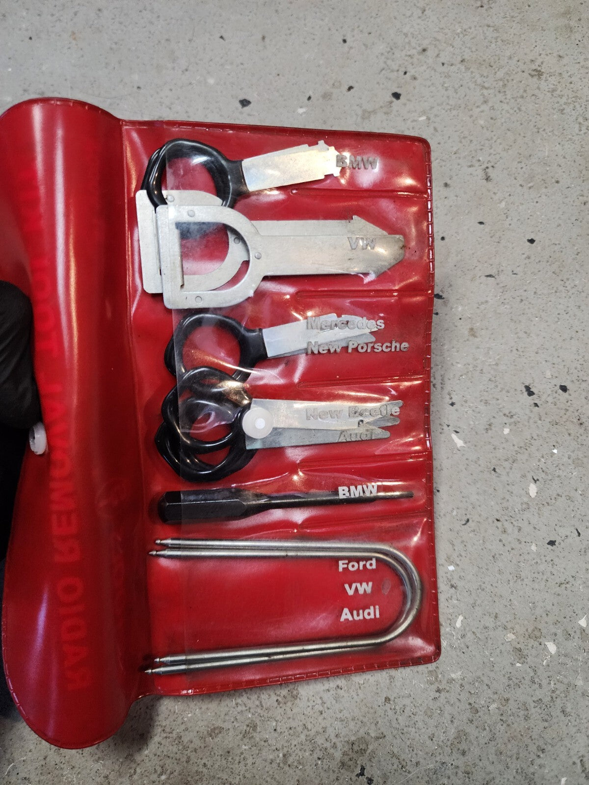 Sir Tools ST9000A Radio Removal Tool Set BMW-VW-Mercedes-Audi- Ford