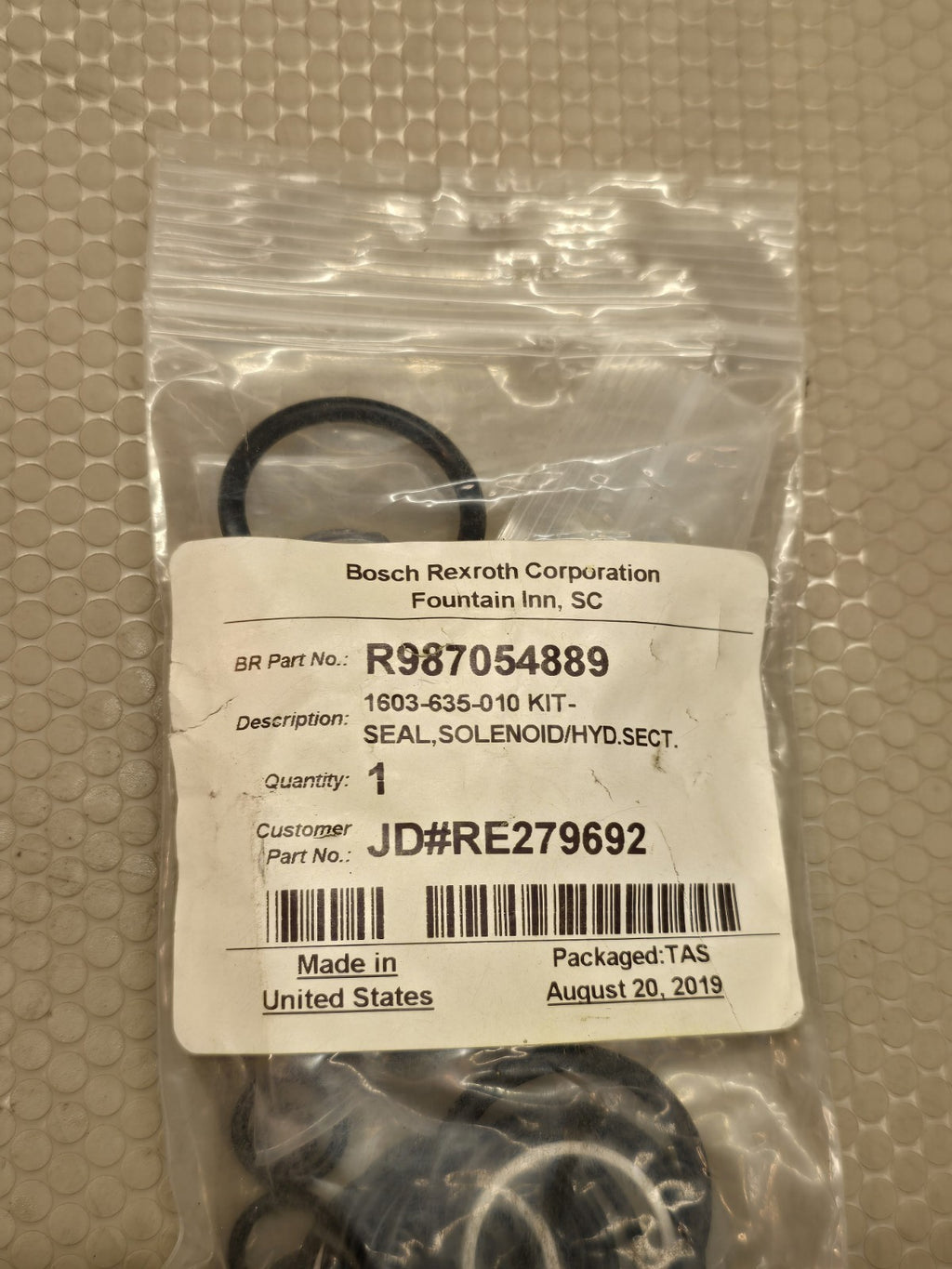 John Deere RE279692 SEAL KIT Bosch R987054889