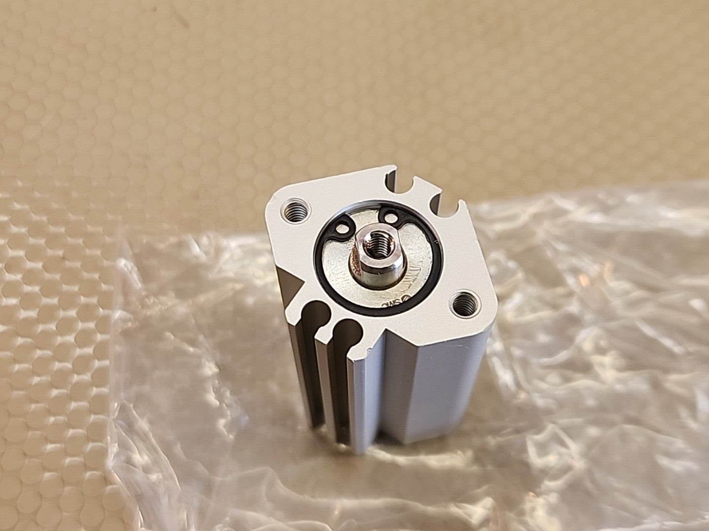 SMC CDQ2A16-20DZ Compact Cylinder