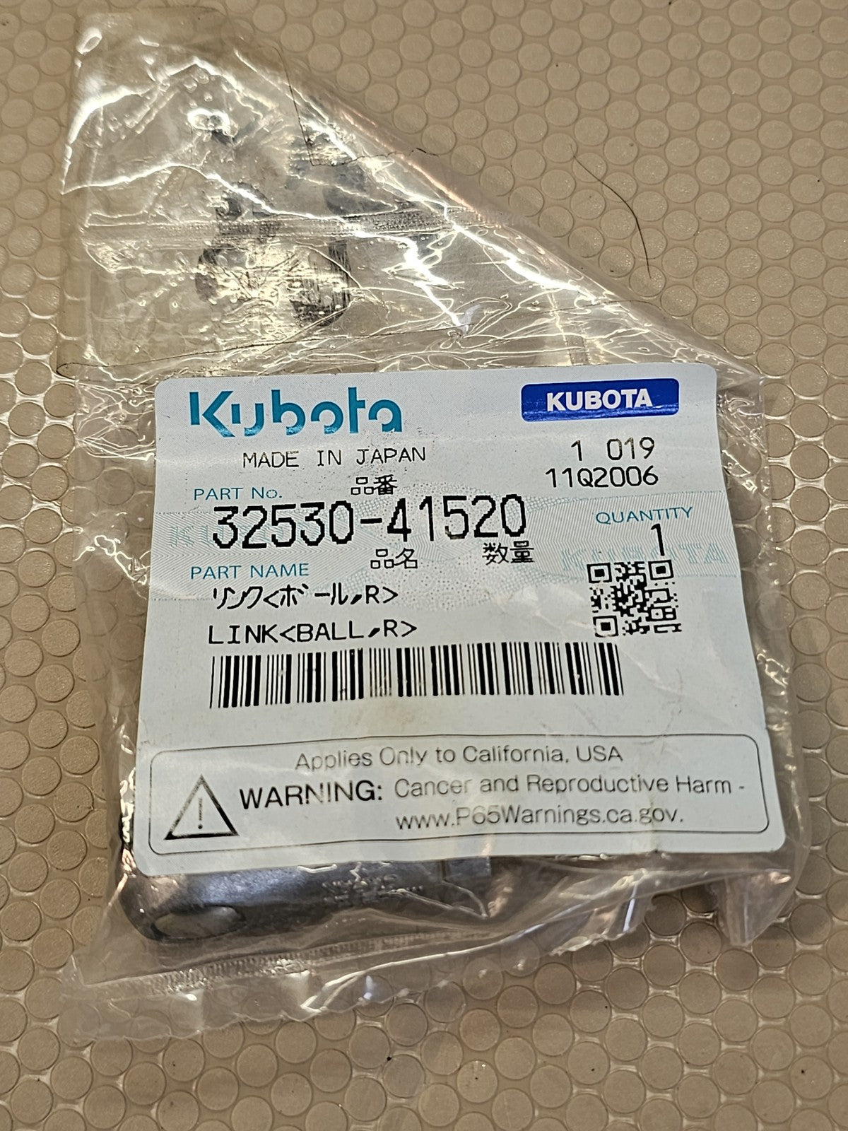 Kubota 32530-41520 Ball Link Right Hand OEM Tractor Part