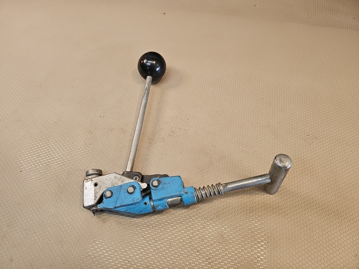 Band-it T274 Center Punch Banding Hand Tool