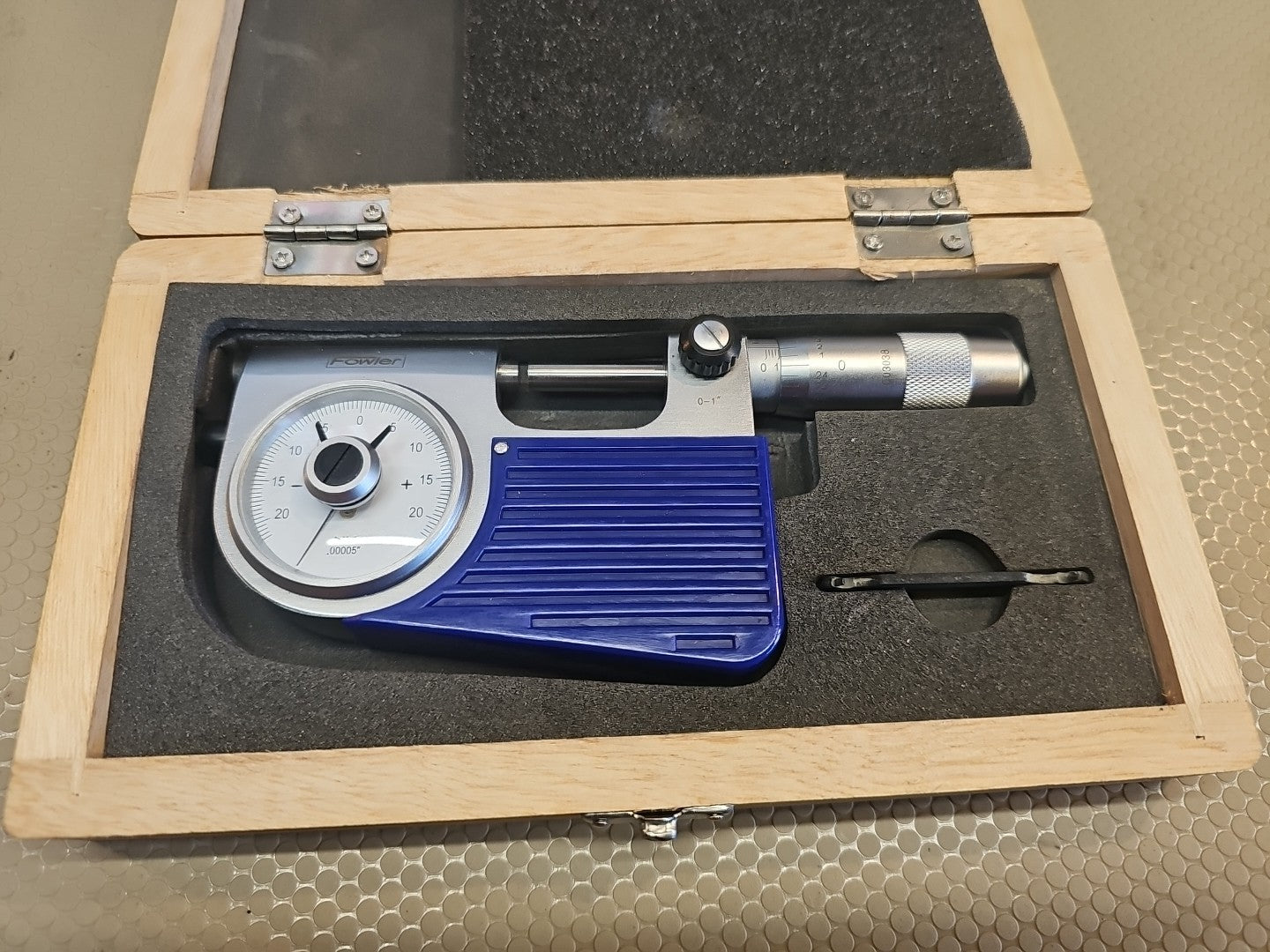 Fowler 52-245-150-0 Indicating Micrometer, 25-50mm Range. 0.001mm Graduation