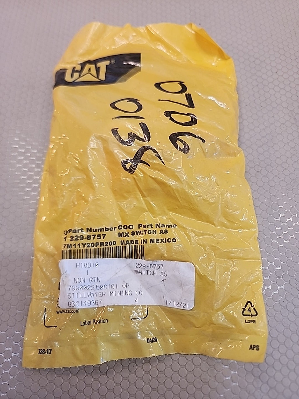 CAT GENUINE OEM  2298757 Switch As