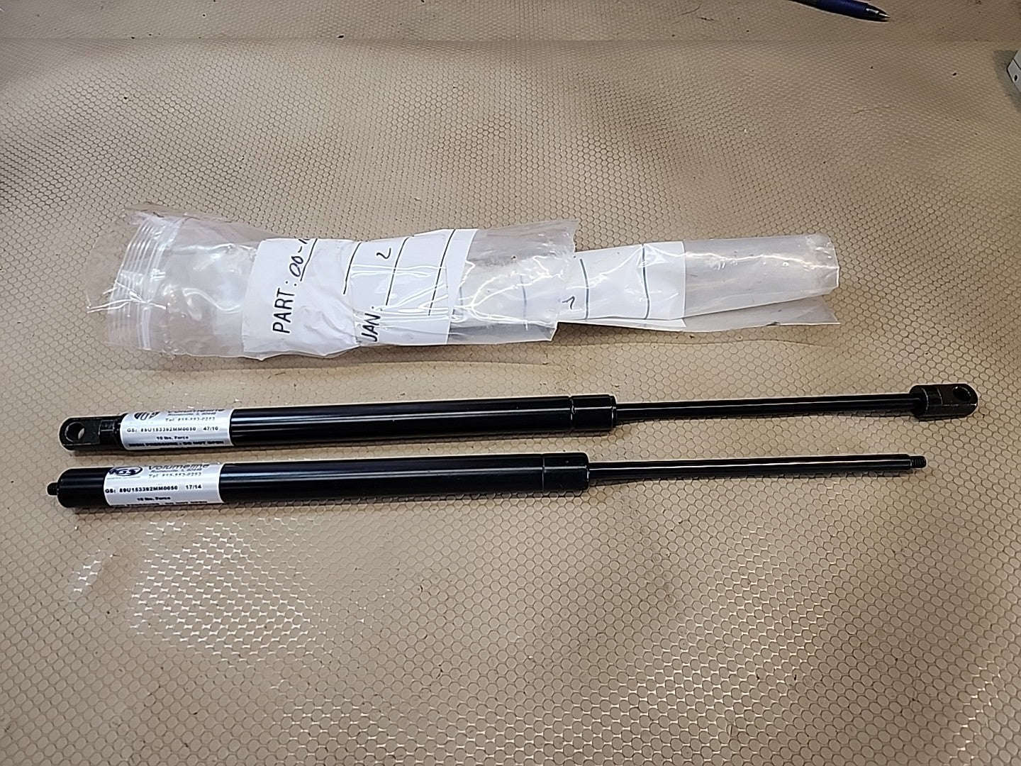 2x Set IGS VOLUMELINE GS:89U HIGH PRESSURE GAS SPRING 10 LBS 47/10 & 17/14 