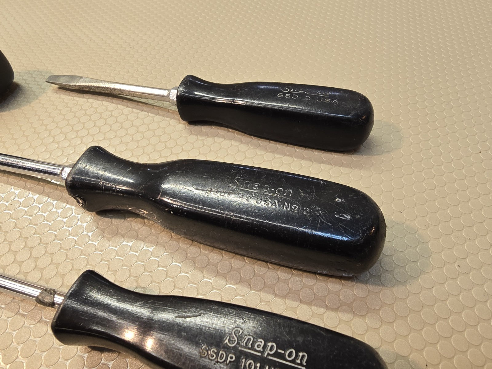 Snap On Screwdriver Set Black Hard Handle 6 pc Set SSD SSDD WITH STUBBYS