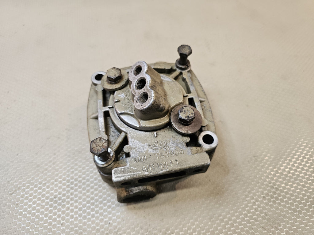 OEM Cummins Compressor Head 3558703 Parts Hardware Unloading Valve Body 3559010