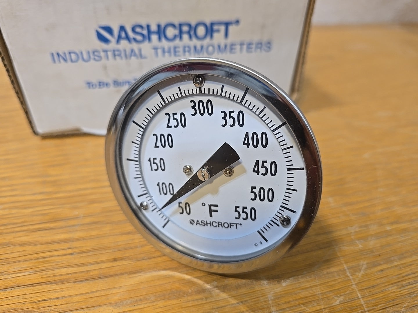 50/550°F Ashcroft Bi-Metallic Thermometer, 4"Stem, 3" Dial