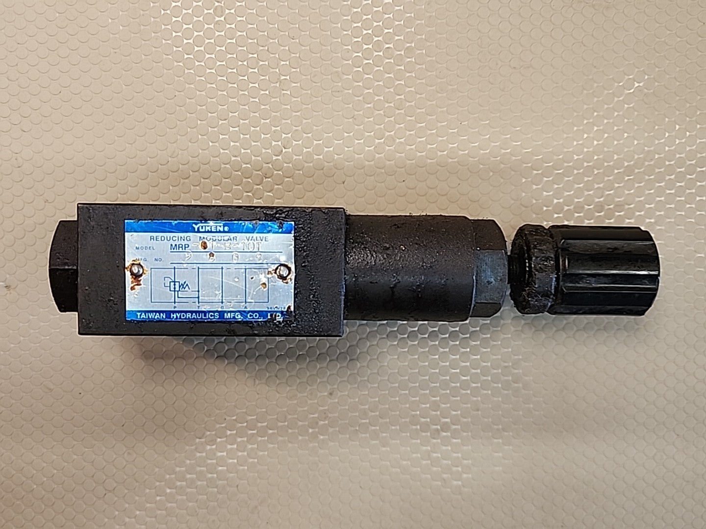 Yuken MRP-01-B-10T Pressure Reducing Valve 