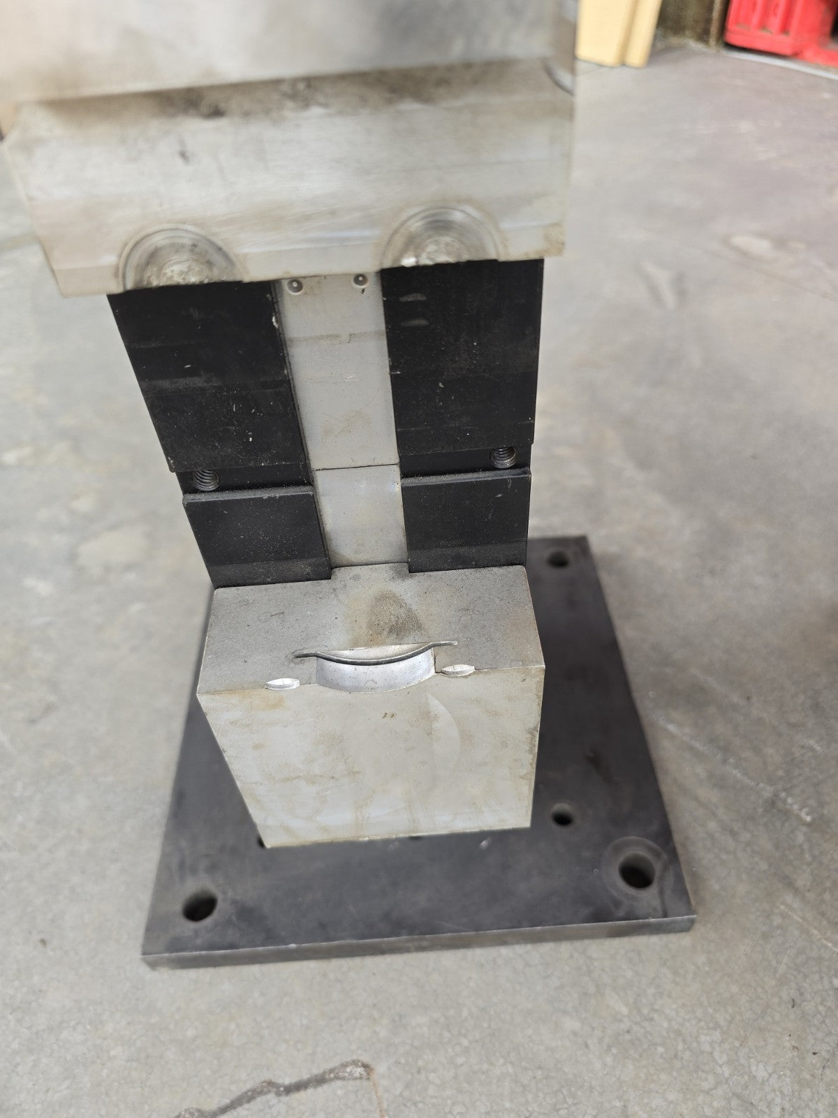 CHICK QL4 Vise With TOMBSTONE *CAN SPLIT*
