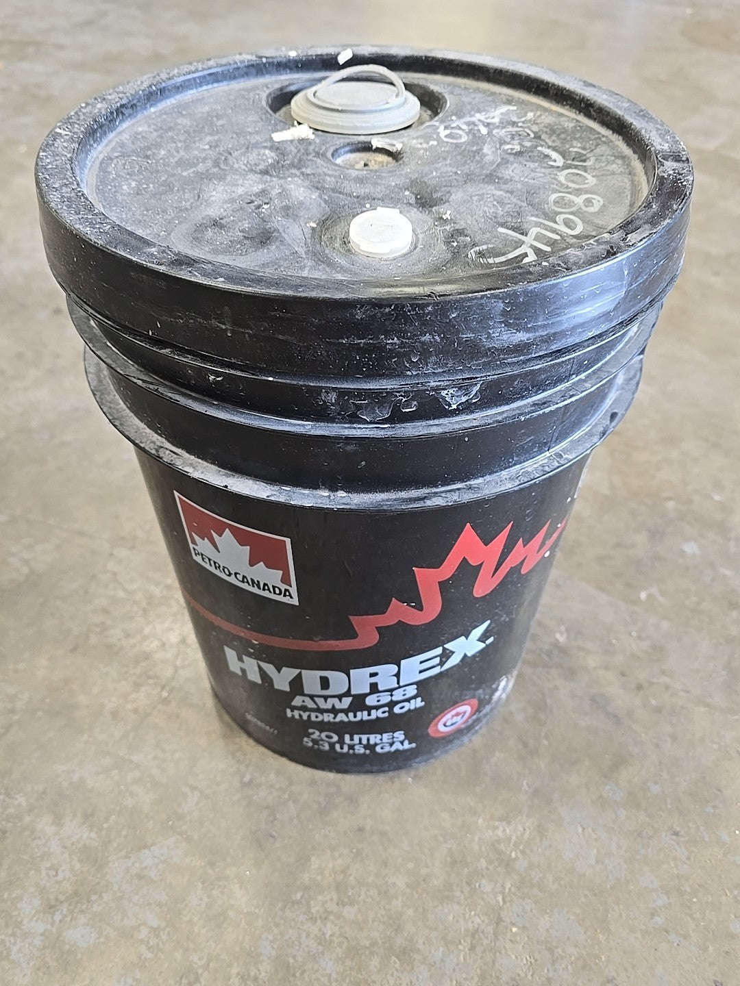 Petro Canada HDXAW68P20 Hydrex AW 68 20L Pail Hydraulic Oil NEW