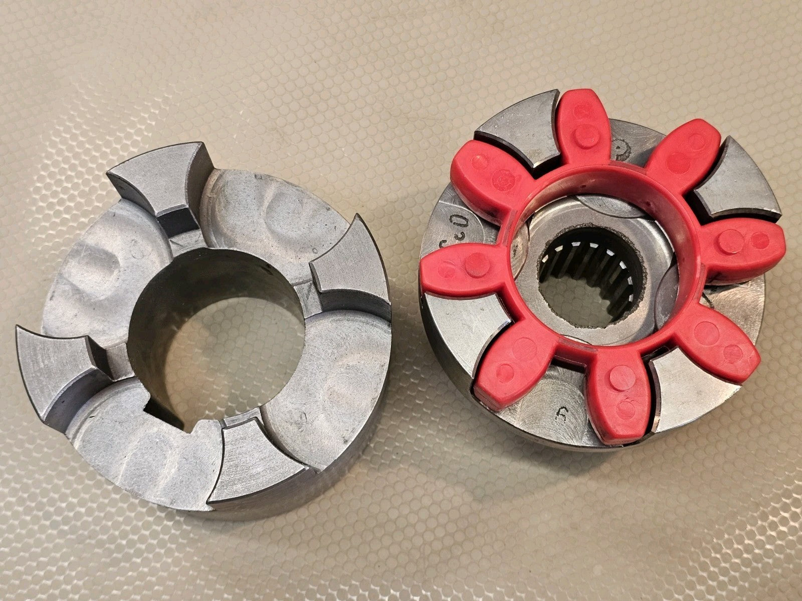 R+L HYDRAULICS LOVEJOY 28B JAW COUPLING 73226013 SP550040 SPIDEX GG A55 70.60H7