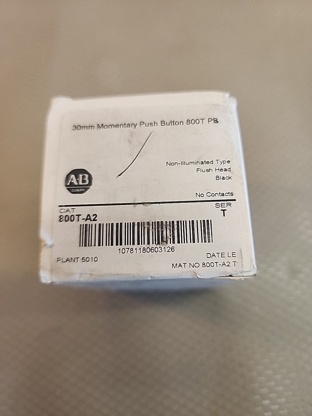 NEW SEALED Allen-Bradley 800T-A2 30mm Flush Head Momentary Push Button Black OEM