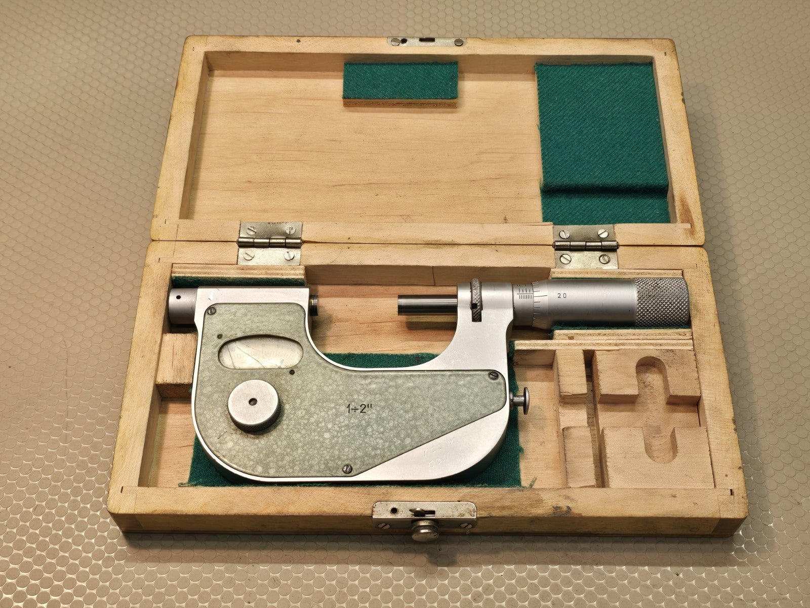 VIS Poland 1-2” Indicating Micrometer .0001” In Wood Box NICE