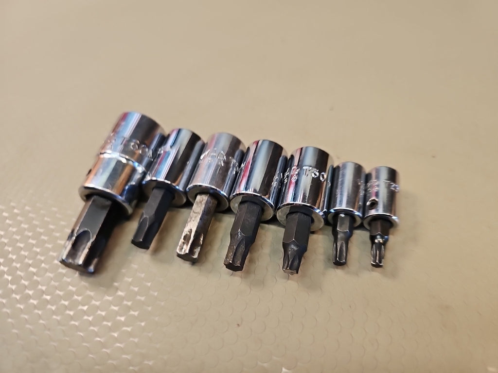 MAC TOOLS 7 PIECE MULTI DRIVE TORX BIT SOCKET DRIVER SET 3/8 DRIVE(T60 IS 1/2")