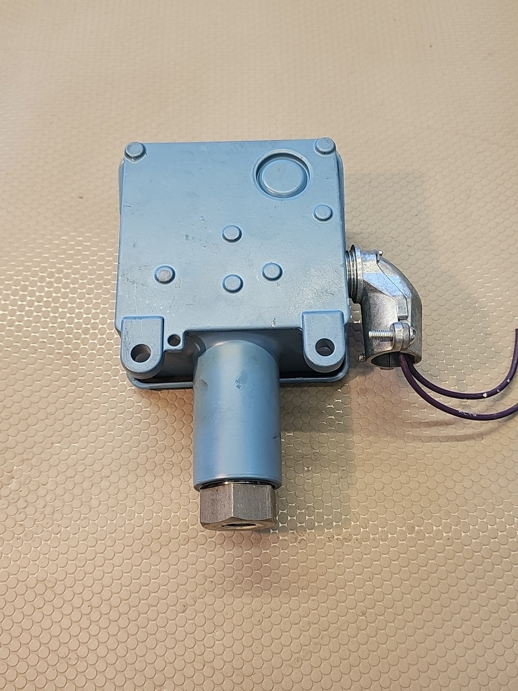 Omega PSW-238 Industrial Pressure Switch 15-500 PSI 250 VAC 11 A 
