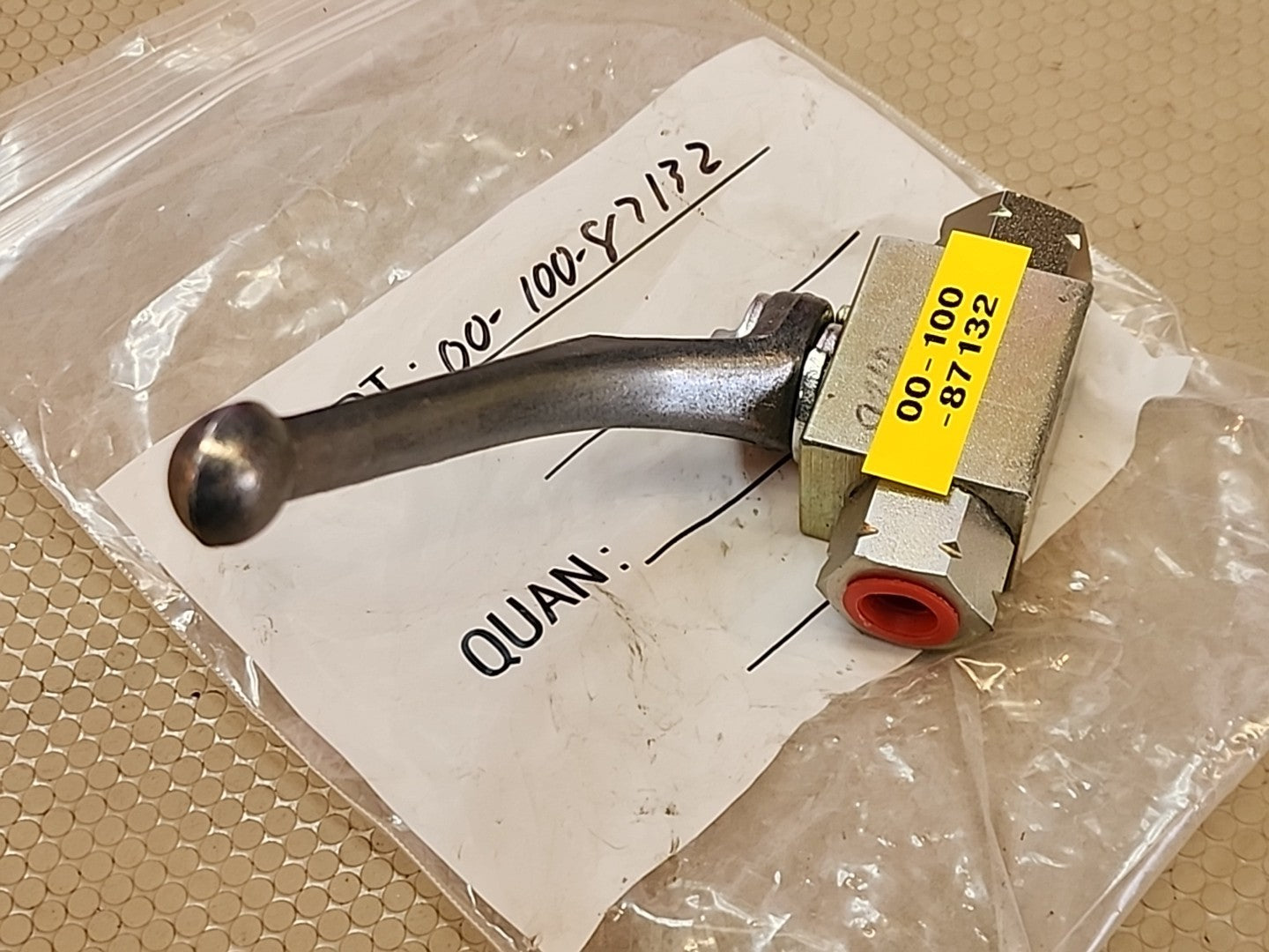 BALL VALVE BKH-DN6-1/4"NPT P562356 PSI-7250-1128 GERMANY 17599840-08