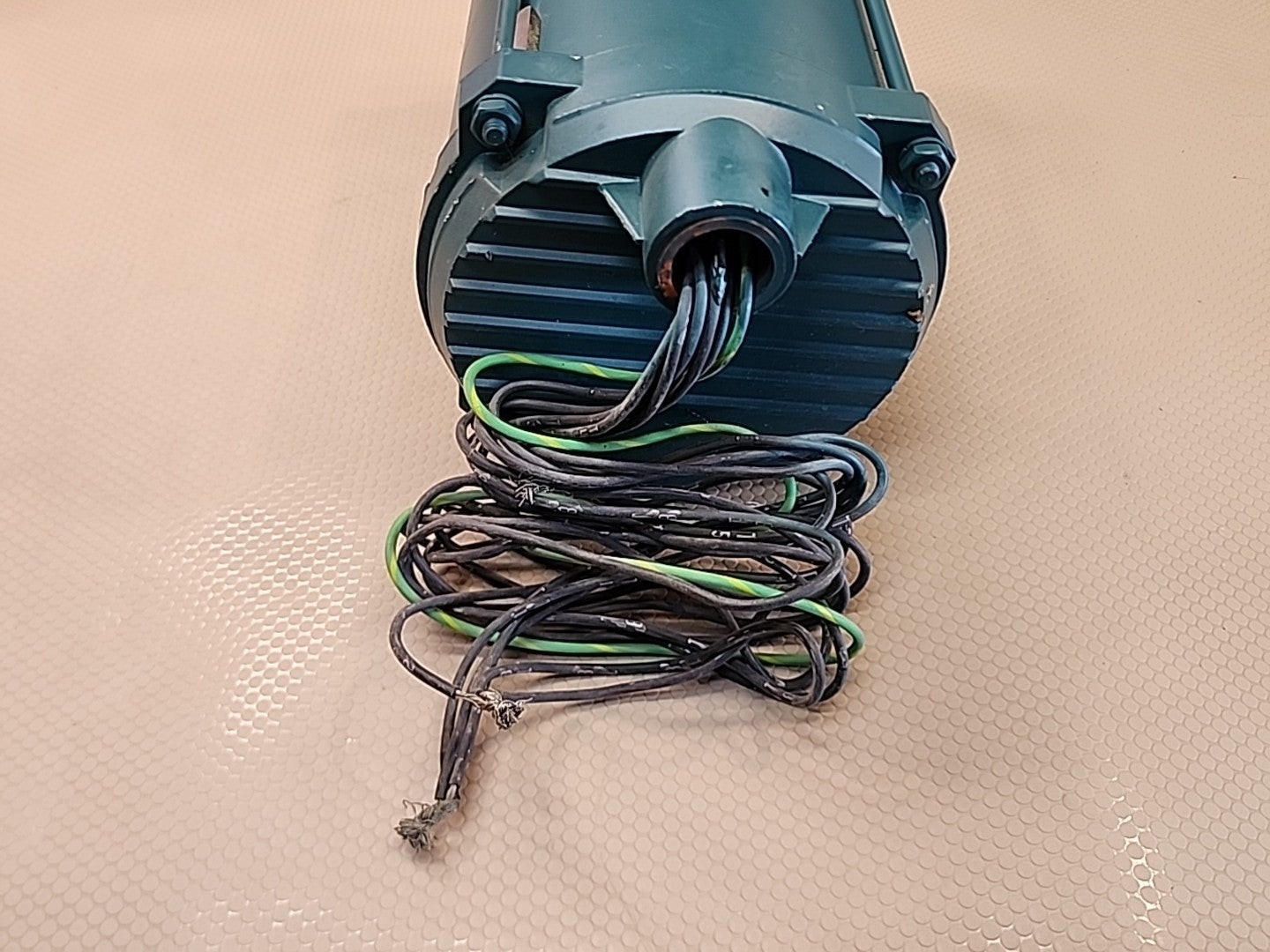 NEW Reliance Electric Duty Master AC Motor  1/4 HP 115-230 Volts  1725 RPM 60 Hz