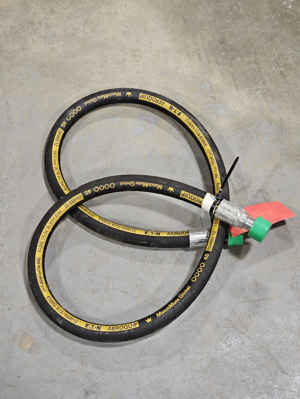 82" Eaton Aeroquip GH493-12 MatchMate Global Hydraulic Hose Assembly 0.75" 5500 