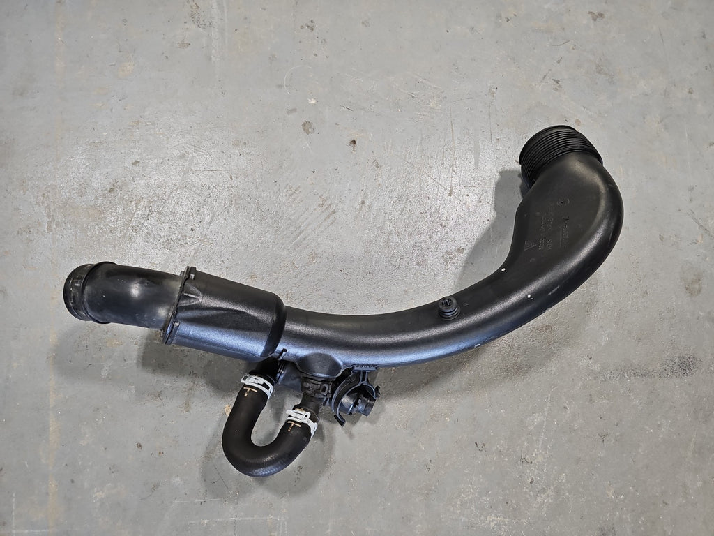 Porsche 911 OEM 99111002472 Air Pipe Inlet Manifold For Air Supply 