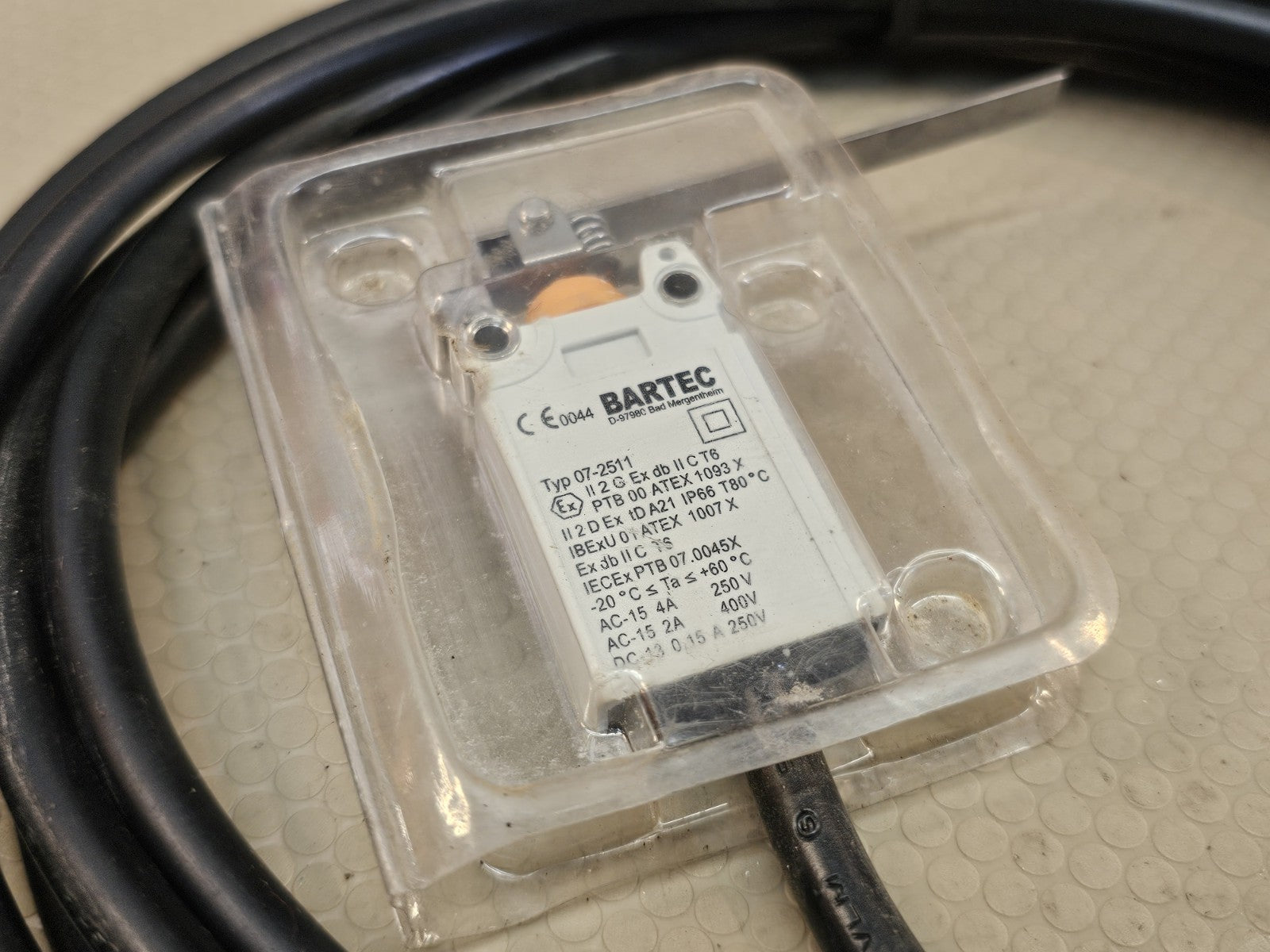 New without Box BARTEC MARINE 07-2511-1330/63 Limit Switch