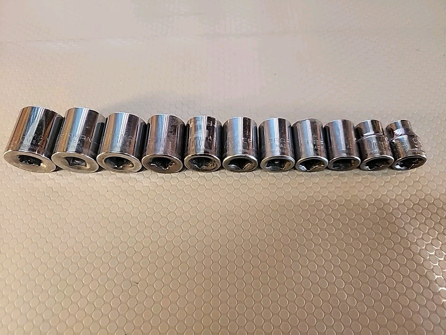 CRAFTSMAN 11-Piece, 3/8" Drive, 12 Point, METRIC Shallow Socket Set 19mm USA