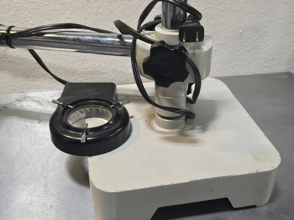 NIKON SMZ-1B STEREOSCOPIC MICROSCOPE WITH TWO 10X/23 EYEPIECES
