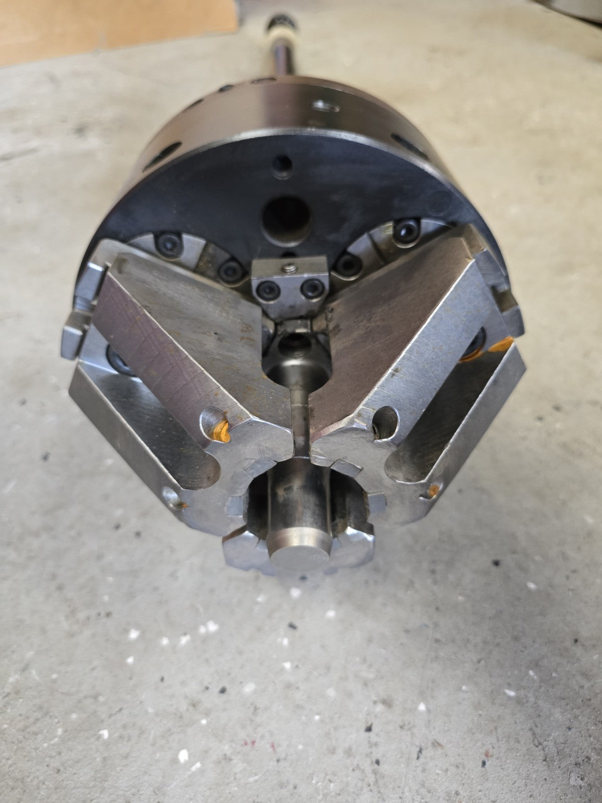 Forkardt Hardinge M17381A-2/tl6456d001 3 Jaw Lathe Chuck (pull down) + Jaws 8in
