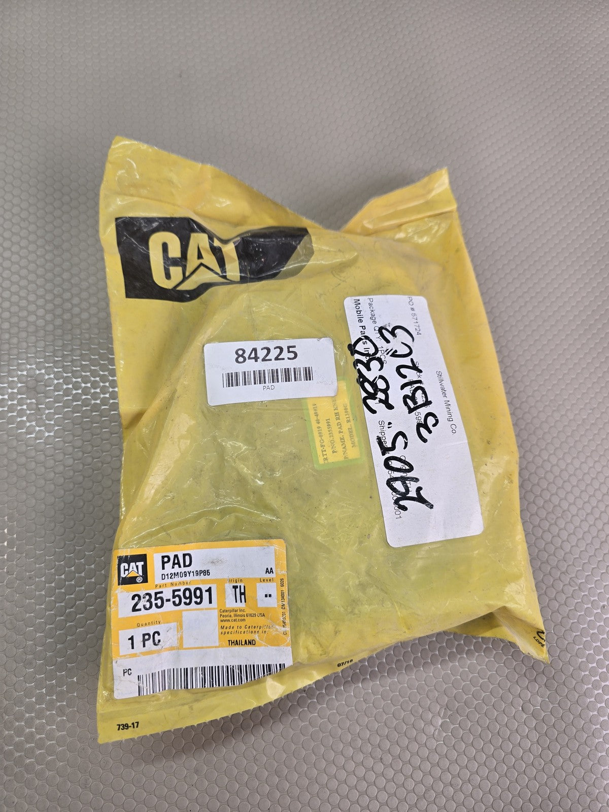 Genuine Caterpillar 235-5991 Pad RH K for R1300G Loader