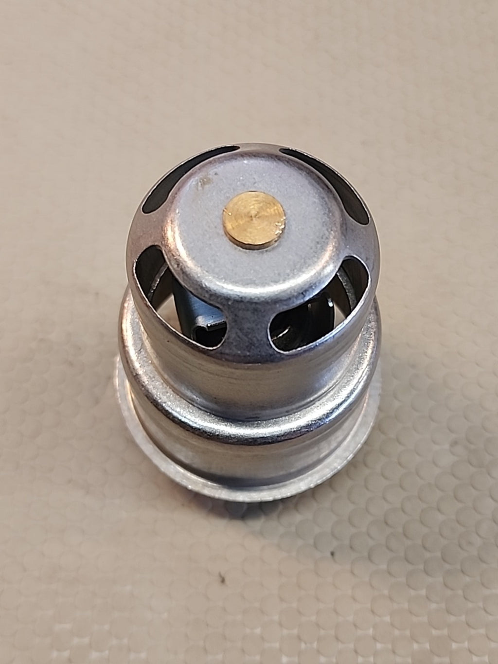 Genuine Cummins 4952629 Coolant Thermostat USA