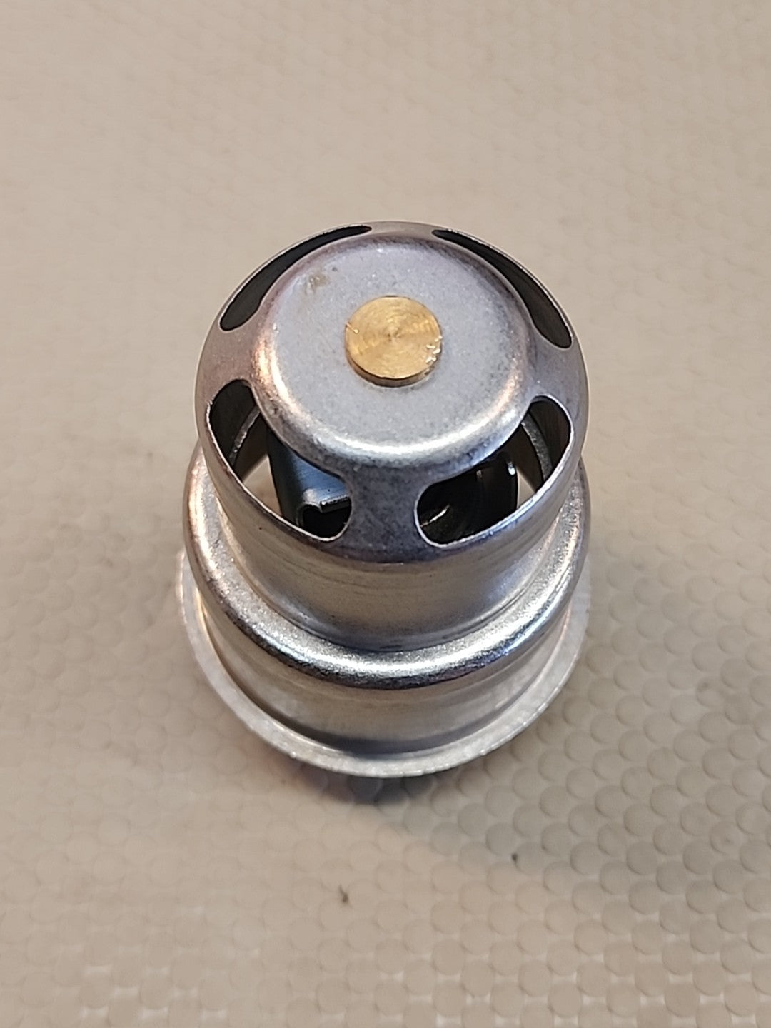 Genuine Cummins 4952629 Coolant Thermostat USA