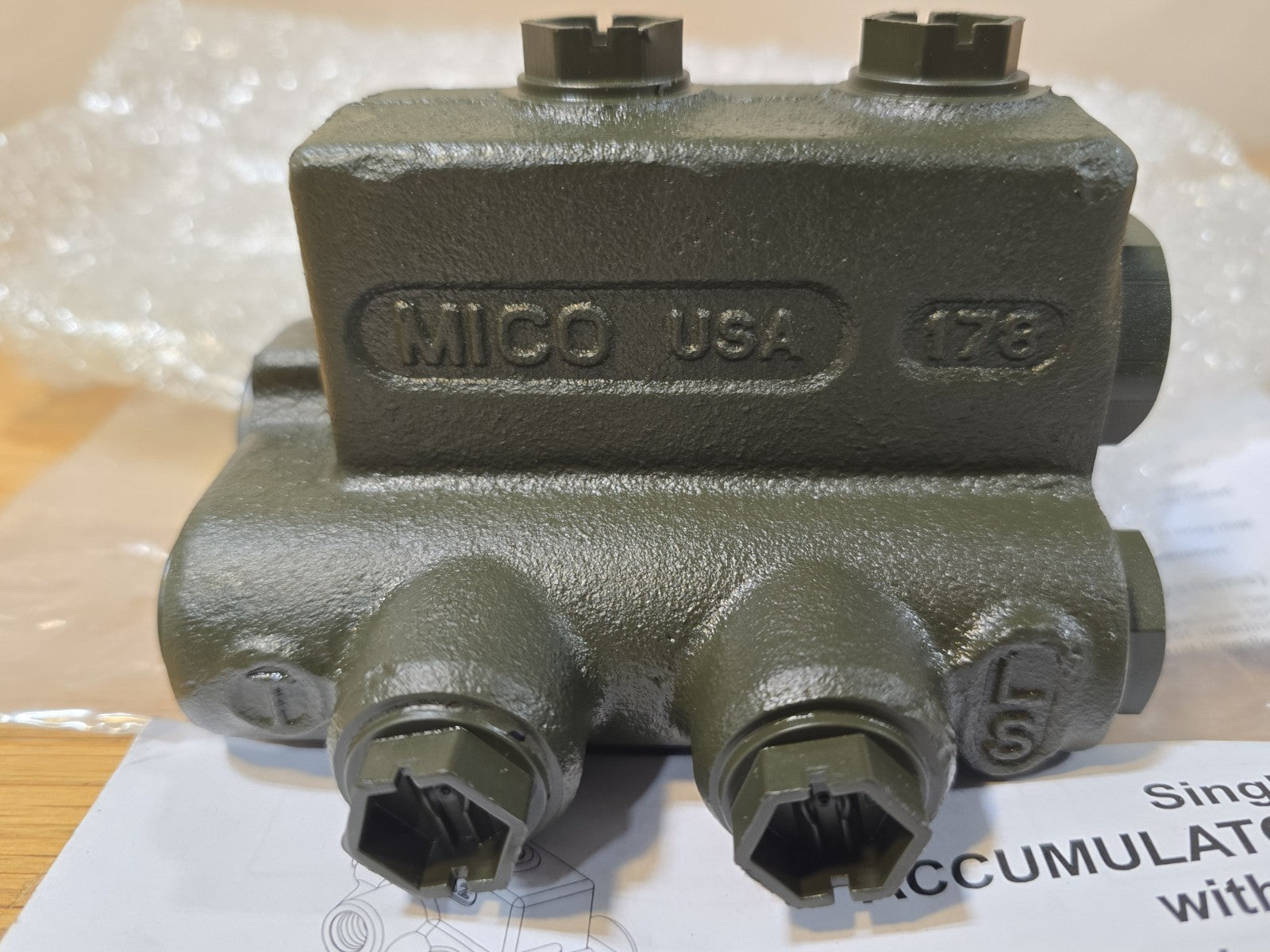 06-463-156 ZF Mico Dual Accumulator Charging Valve With Load Sensing 