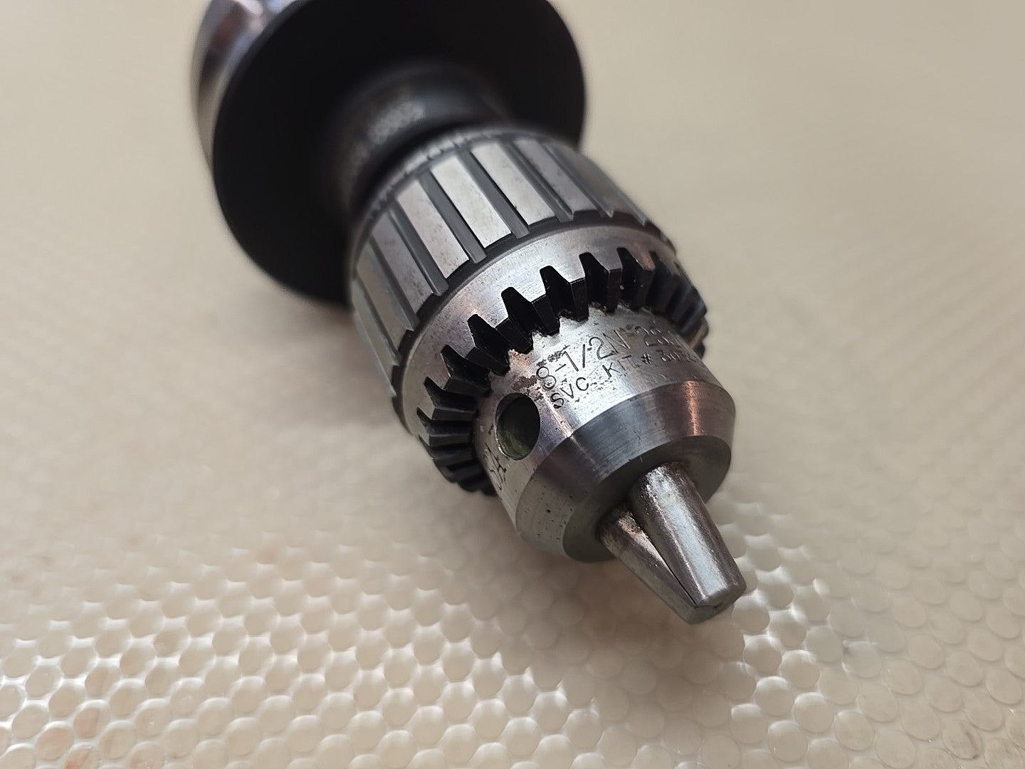 Jacobs Ball Bearing Super Chuck 0"-1/4" 5/8" Jacobs Arbor 8-12/N 2SJT BT40 Hold